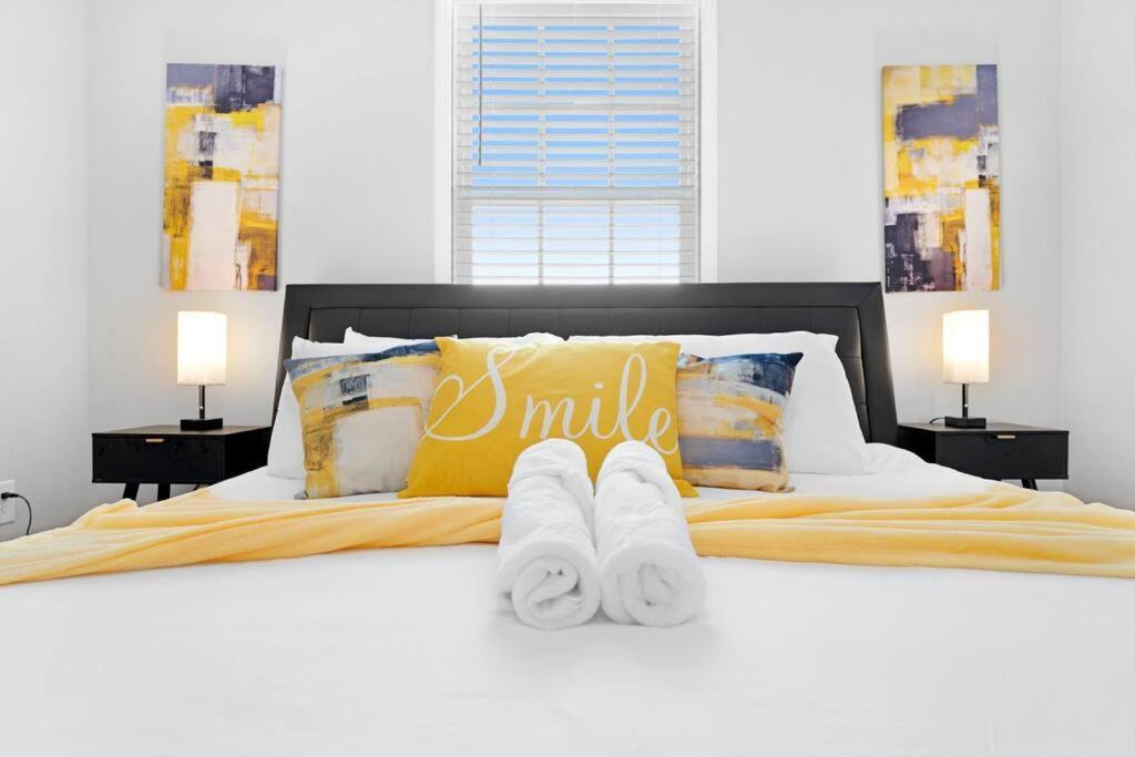 Make Lemonade In Luxury W King Bed And Free Parking Plus 40 Minutes To Nashville Clarksville Eksteriør billede